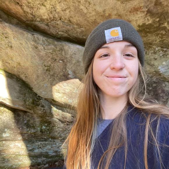 Meet your Posher, Mackenzie - Picture 1 of 1